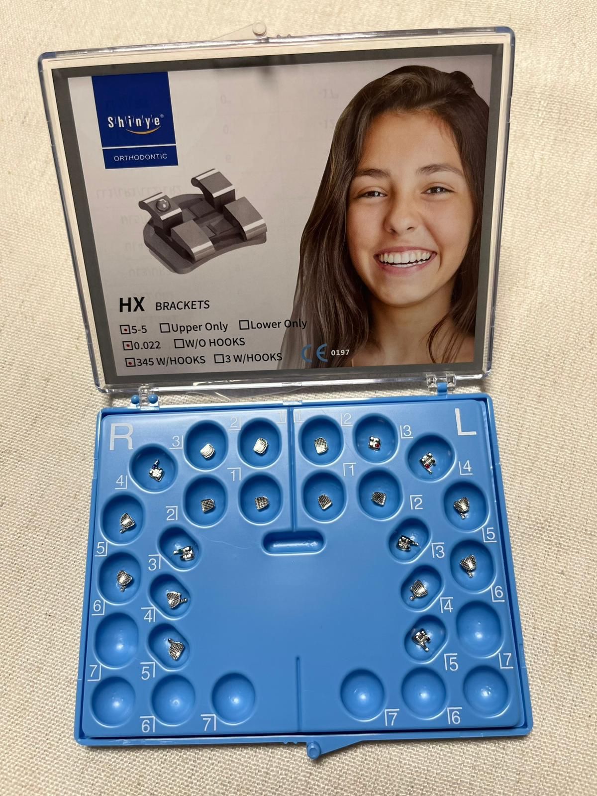 HX orthodontic bracket